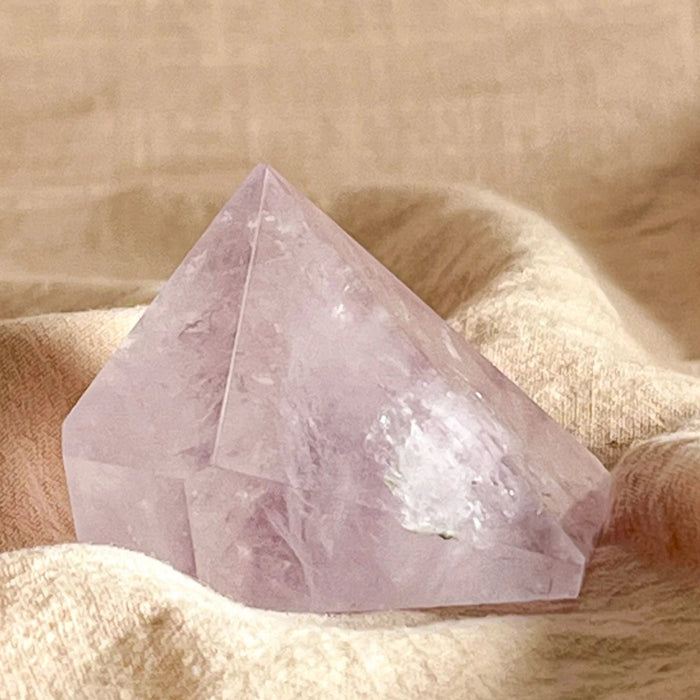 Amethyst Crystal Points – Wisdom, Intuition & Spiritual Healing