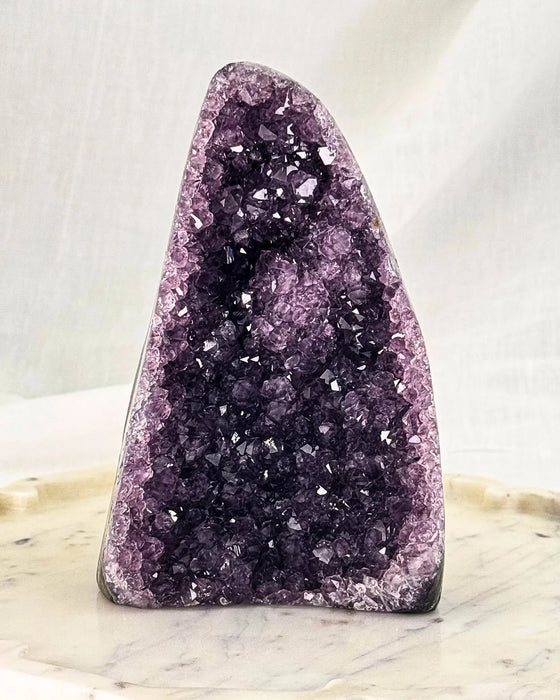 Amethyst Cave – Peace, Calm & Spiritual Growth