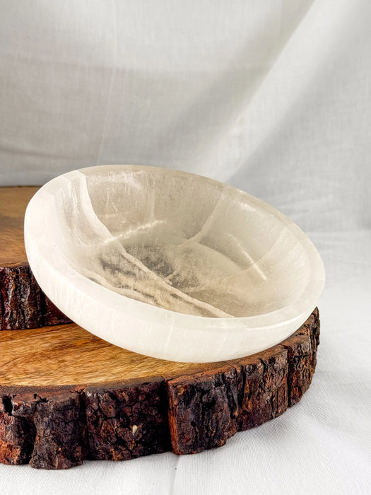 Selenite Charging Bowl – Cleansing & Charging Crystals